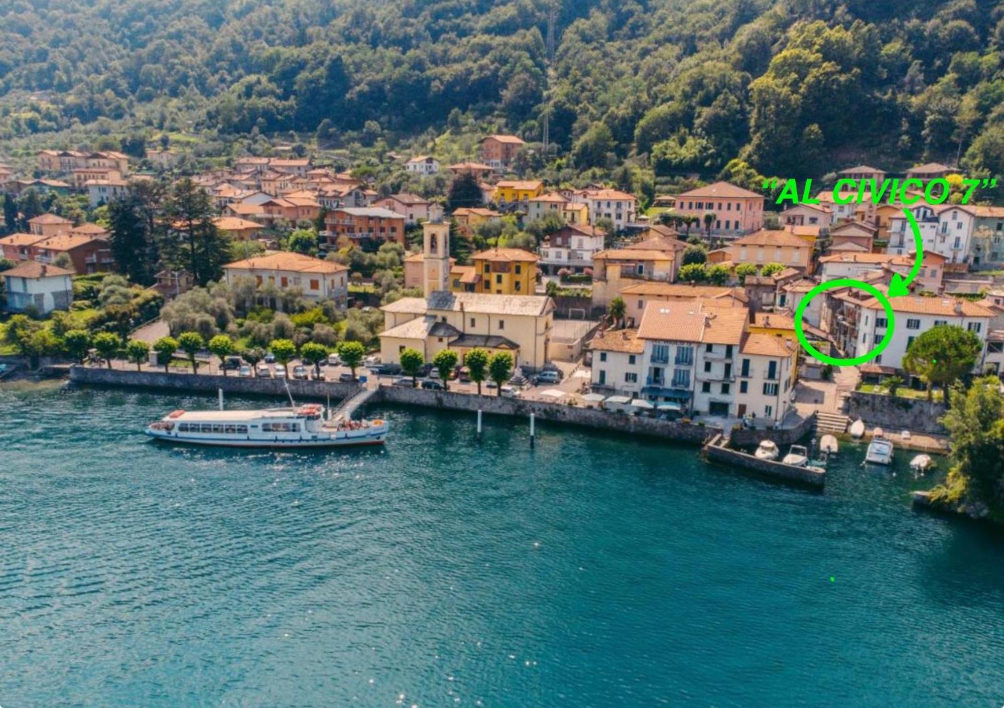Al Civico 7 Villa Oliveto Lario Exterior photo